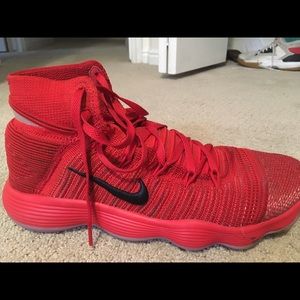 Nike air max basketball shoes